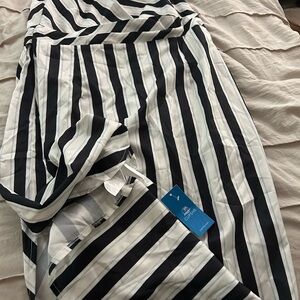 Cupshe Black and White Striped One Shoulder Dress